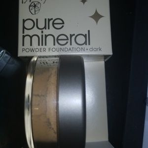 Bloom Pure Minerals Dark Powder Foundation NEW